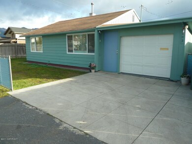 5902 Debarr Rd, Anchorage, AK 99504 - photo 2