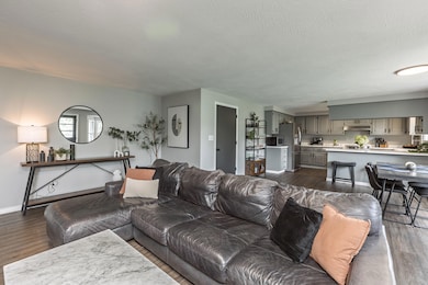 1133 W Berkeley St, Springfield, MO 65807 - photo 6