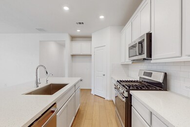 21930 Big Sky Dr, Tomball, TX 77375 - photo 4