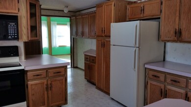 143 East St, Potosi, WI 53820 - photo 5