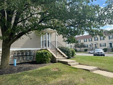 4766 Red Alder Dr unit 3-4766, Canal Winchester, OH 43110 - photo 3