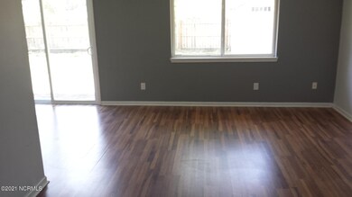 312 Estate Dr, Jacksonville, NC 28540 - photo 4