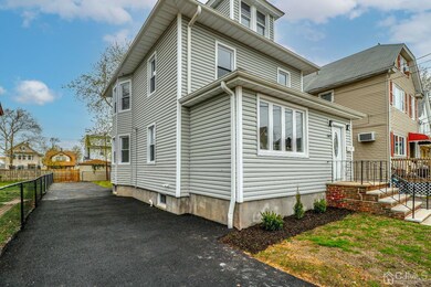 147 Pershing Ave, Carteret, NJ 07008 - photo 2