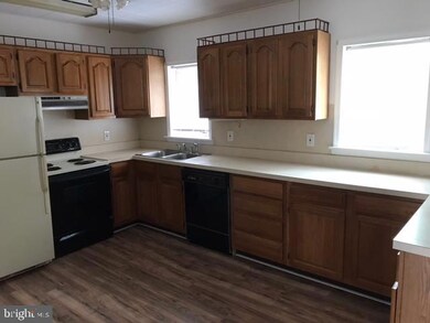 23 Upland Ave, Brookhaven, PA 19015 - photo 3