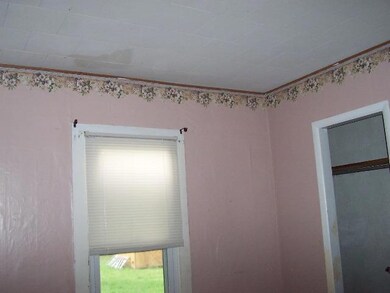 2505 N Court St, Circleville, OH 43113 - photo 7