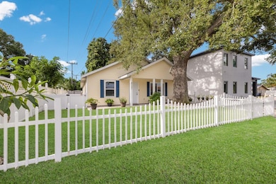 Updated 3BD/2BA home in West Bradenton
