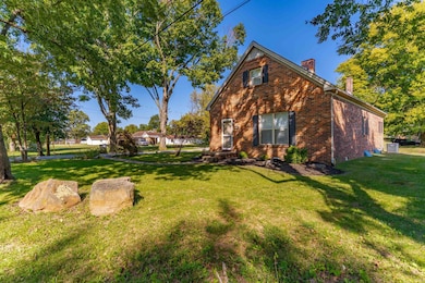 2016 Theater Dr, Evansville, IN 47715 - photo 3