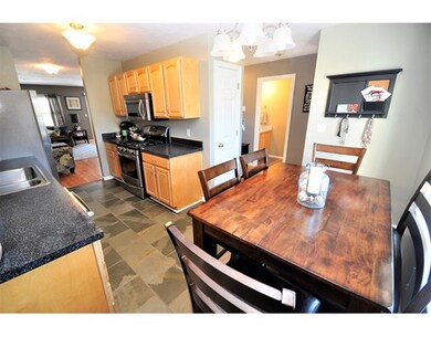 814 Thayer St unit 814, Abington, MA 02351 - photo 3