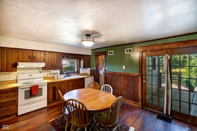 4090 N 250 W, Columbus, IN 47201 - photo 6