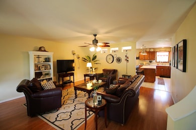Living room 1