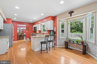 3512 Honey Locust Ct, Fairfax, VA 22033 - photo 6