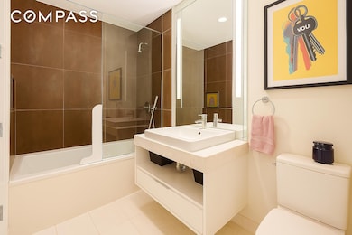 133 W 22nd St unit 6L, New York, NY 10011 - photo 6