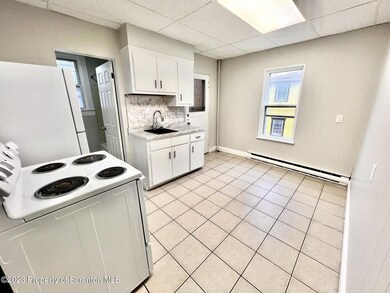 804 Ash St unit 806, Scranton, PA 18510 - photo 2