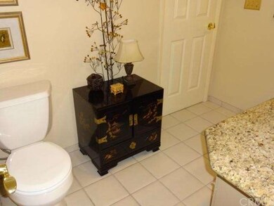 1/2 Bath
