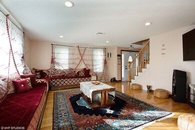 78 Woodburn Dr, Methuen, MA 01844 - photo 2