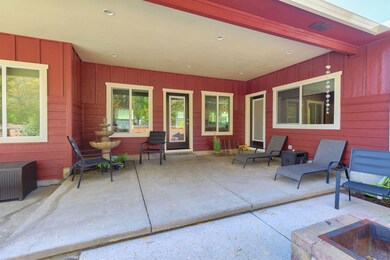 1011 NE Hefley St, Grants Pass, OR 97526 - photo 5