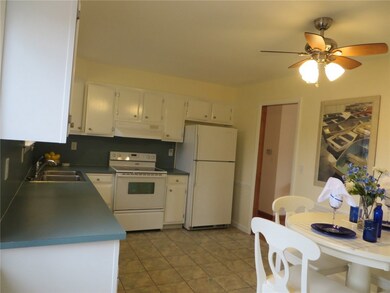 32 Overhill Rd, Warren, RI 02885 - photo 6