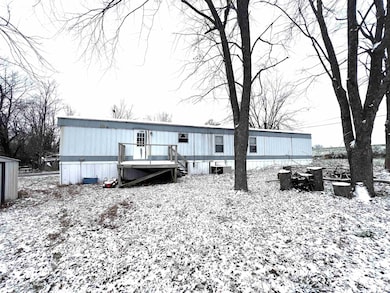 112 N Old Marion Rd, Goreville, IL 62939 - photo 4