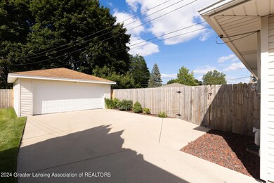 3246 Pickwick Place, Lansing, MI 48917 - photo 5