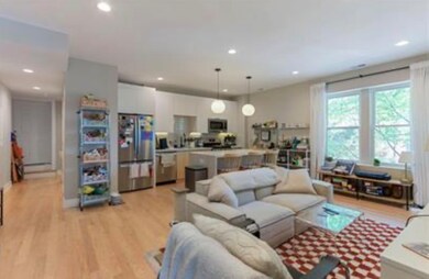 2901 N Allen Ave unit 2S, Chicago, IL 60618 - photo 4