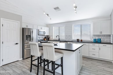 414 N Cobblestone St, Gilbert, AZ 85234 - photo 2