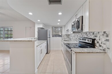 1440 Argyle Dr unit A, Fort Lauderdale, FL 33312 - photo 2