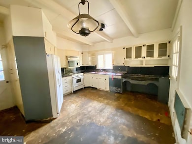 323 Concord Ave, Ewing, NJ 08618 - photo 3