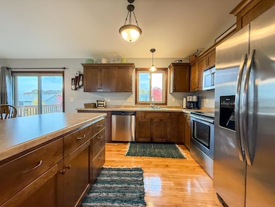 314 Keystone Dr NE, Pine Island, MN 55963 - photo 4