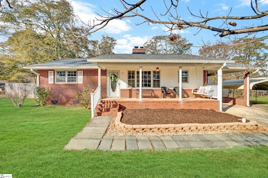 26 Parker St, Williamston, SC 29697 - photo 2