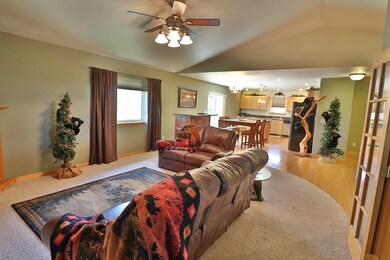 3126 E Ave, Cody, WY 82414 - photo 7