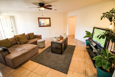 11603 Spring Villa Dr, Houston, TX 77070 - photo 4