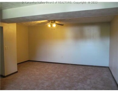 104 Timberlake Cir, Scott Depot, WV 25560 - photo 7