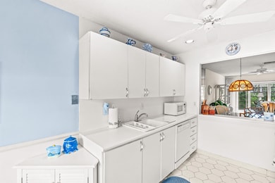 13735 Flora Place unit B, Delray Beach, FL 33484 - photo 3