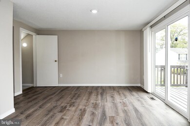 6718 Seat Pleasant Dr, Capitol Heights, MD 20743 - photo 7