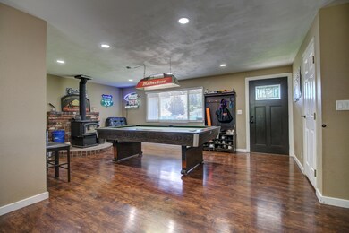 1670 Axtell Dr, Grants Pass, OR 97527 - photo 6