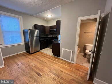 5128 Arch St unit 2R, Philadelphia, PA 19139 - photo 2