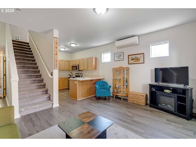 18443 SW Annamae Ln, Beaverton, OR 97006 - photo 3