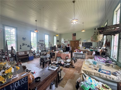 1677 Shady Plain Rd, Apollo, PA 15613 - photo 4