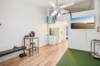 20921 Haulover Cove unit 8, Lutz, FL 33558 - photo 3