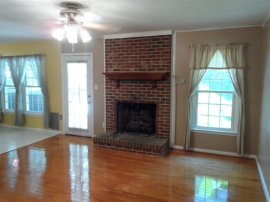 108 Coachman Ct, Jacksonville, NC 28546 - photo 5