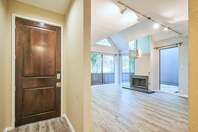 378 Litchfield Ln, Houston, TX 77024 - photo 5