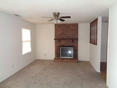 510 E Springhill Terrace, Jacksonville, NC 28546 - photo 2