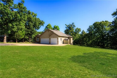 6 bedrooms, 3 full bathrooms, 1 half bathroom