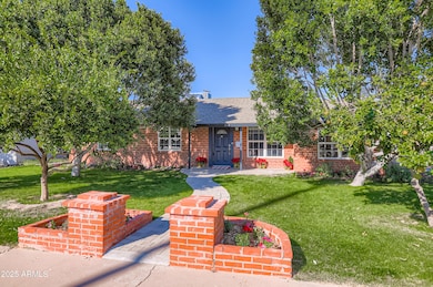 2548 E Turney Ave, Phoenix, AZ 85016 - photo 6