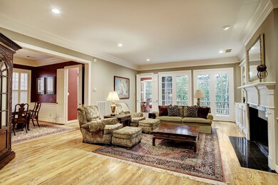 22 Hudson Cir, Houston, TX 77024 - photo 5