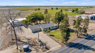 14905 Road 208, Porterville, CA 93257 - photo 2