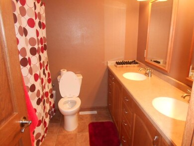 Main Bathroom<|><|>