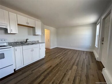 30 Anthony St unit C, Jewett City, CT 06351 - photo 5