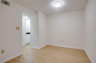 304 Lexington Dr, Lawrenceville, GA 30046 - photo 6