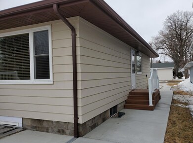 1306 4th Ave NW, Jamestown, ND 58401 - photo 2